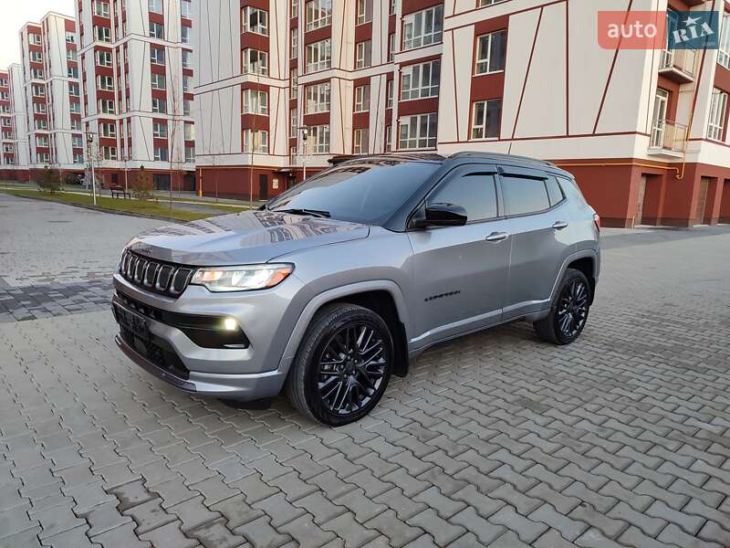 Внедорожник / Кроссовер Jeep Compass 2022 в 