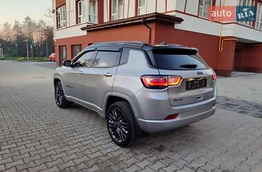 Внедорожник / Кроссовер Jeep Compass 2022 в 