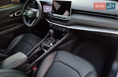 Внедорожник / Кроссовер Jeep Compass 2022 в 