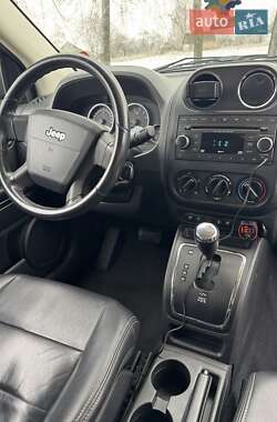 Внедорожник / Кроссовер Jeep Compass 2009 в Житомире