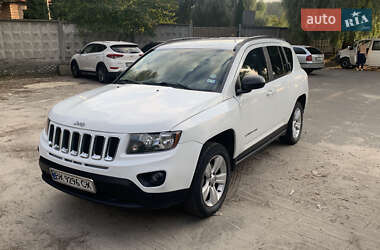 Внедорожник / Кроссовер Jeep Compass 2015 в Киеве