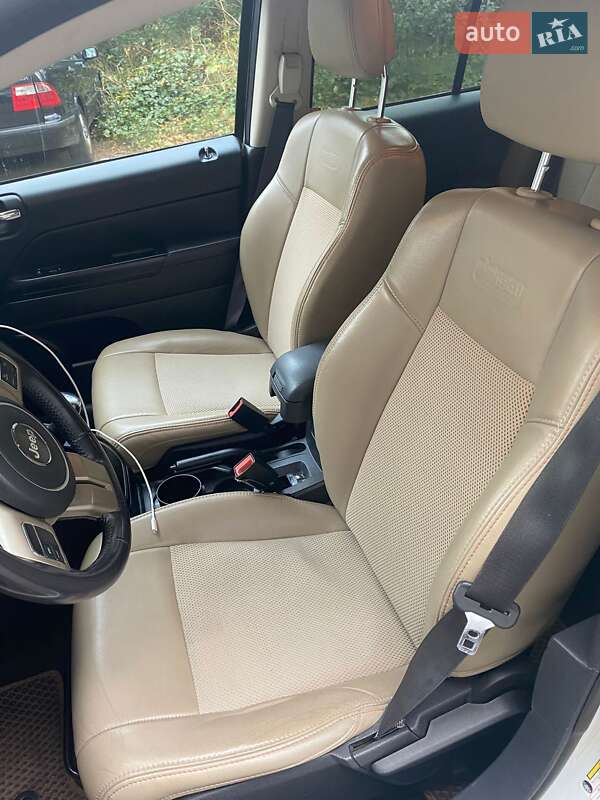 Внедорожник / Кроссовер Jeep Compass 2016 в Кременце