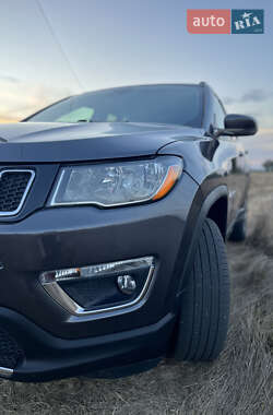 Внедорожник / Кроссовер Jeep Compass 2020 в 