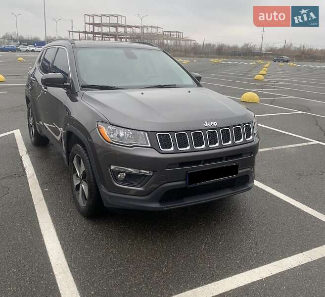 Внедорожник / Кроссовер Jeep Compass 2017 в Киеве