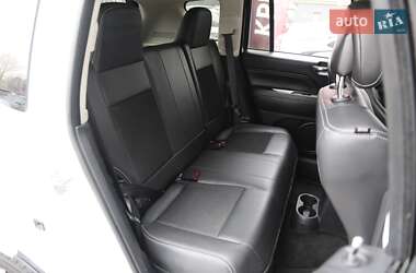 Внедорожник / Кроссовер Jeep Compass 2014 в 