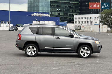 Внедорожник / Кроссовер Jeep Compass 2012 в Киеве