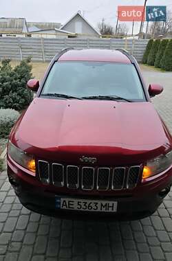 Внедорожник / Кроссовер Jeep Compass 2014 в 