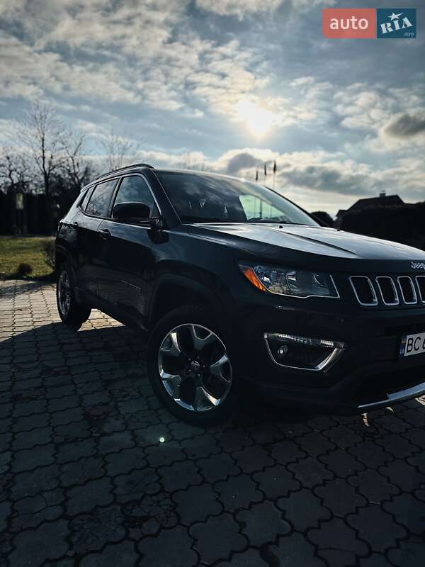 Внедорожник / Кроссовер Jeep Compass 2017 в Золочеве
