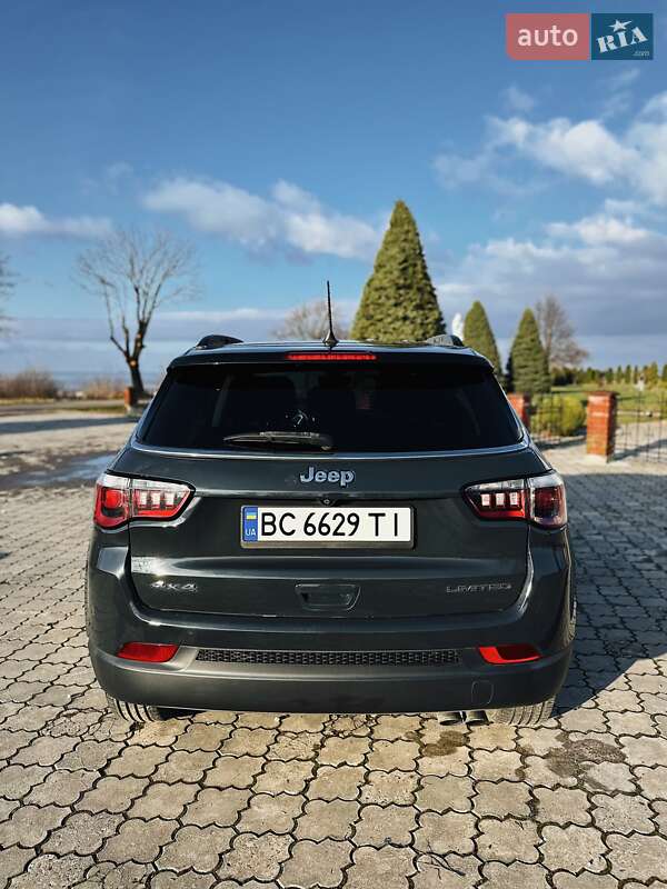 Внедорожник / Кроссовер Jeep Compass 2017 в Золочеве
