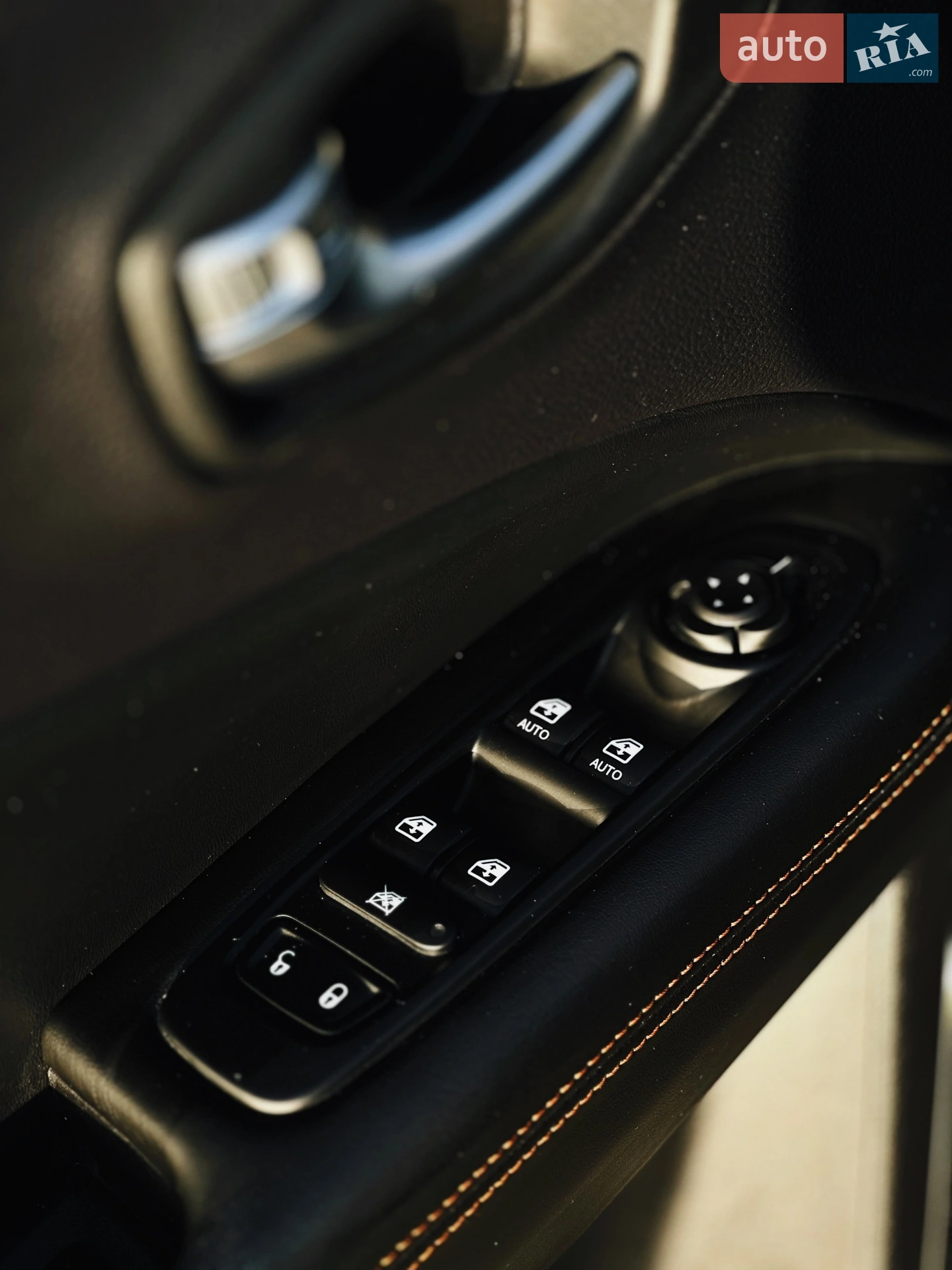 2017 Jeep Compass - мініатюра 12