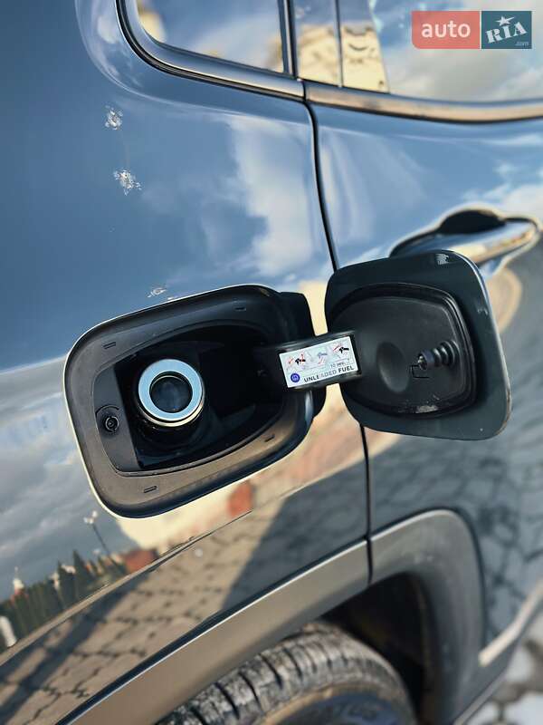 Внедорожник / Кроссовер Jeep Compass 2017 в Золочеве