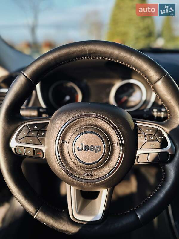 Внедорожник / Кроссовер Jeep Compass 2017 в Золочеве