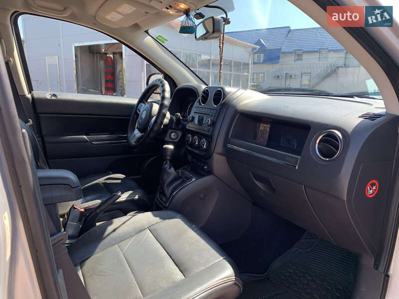 Внедорожник / Кроссовер Jeep Compass 2011 в Ровно