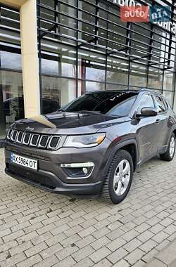 Внедорожник / Кроссовер Jeep Compass 2018 в 