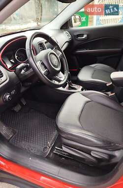 Внедорожник / Кроссовер Jeep Compass 2019 в 