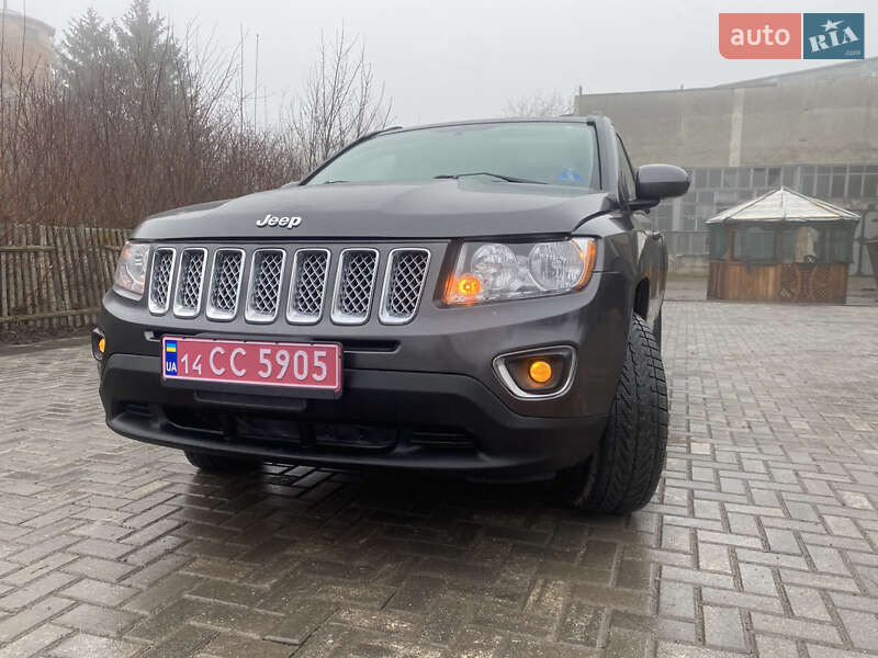 Внедорожник / Кроссовер Jeep Compass 2016 в Киеве