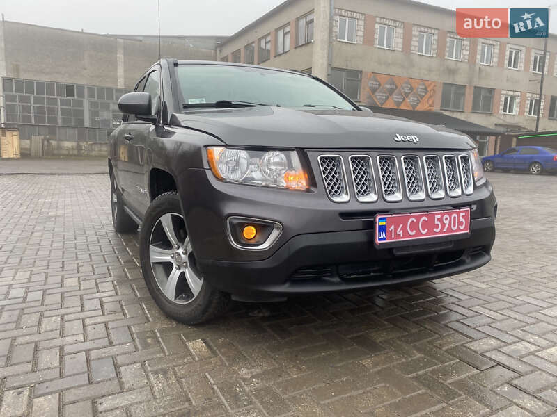 Внедорожник / Кроссовер Jeep Compass 2016 в Киеве