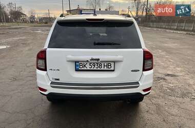 Внедорожник / Кроссовер Jeep Compass 2015 в Остроге