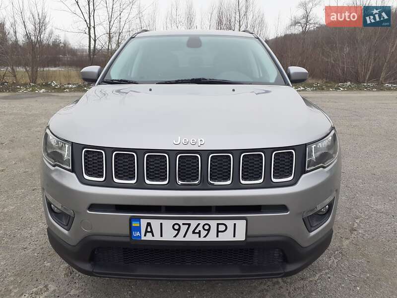 Внедорожник / Кроссовер Jeep Compass 2019 в 