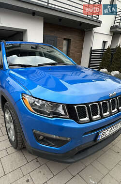 Внедорожник / Кроссовер Jeep Compass 2017 в 