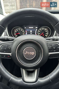 Внедорожник / Кроссовер Jeep Compass 2017 в 