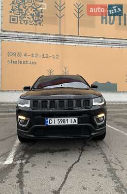 Внедорожник / Кроссовер Jeep Compass 2017 в 