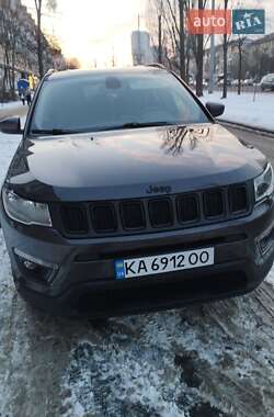 Внедорожник / Кроссовер Jeep Compass 2018 в Киеве