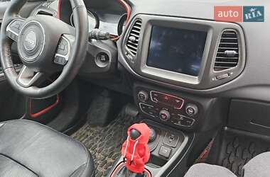 Внедорожник / Кроссовер Jeep Compass 2017 в 