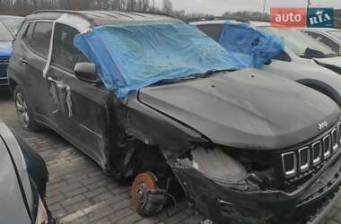 Внедорожник / Кроссовер Jeep Compass 2017 в 