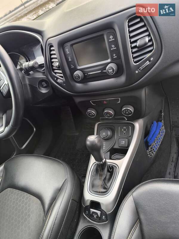 Внедорожник / Кроссовер Jeep Compass 2017 в Киеве фото 18 Внедорожник / Кроссовер Jeep Compass 2017 в Киеве