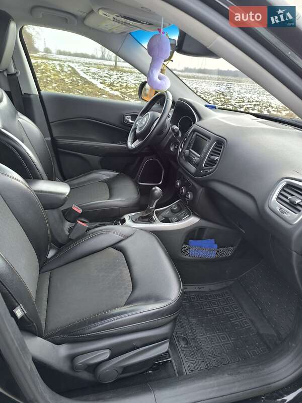 Внедорожник / Кроссовер Jeep Compass 2017 в Киеве фото 21 Внедорожник / Кроссовер Jeep Compass 2017 в Киеве