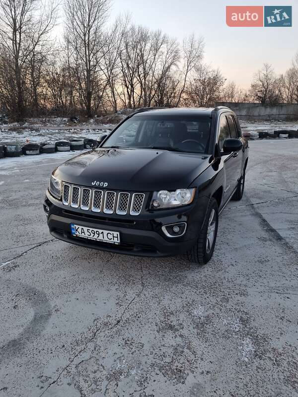 Внедорожник / Кроссовер Jeep Compass 2016 в 