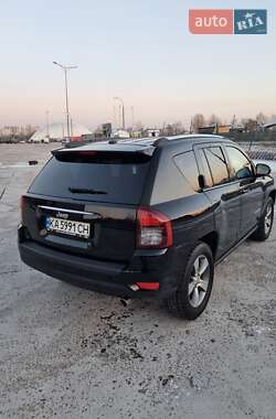 Внедорожник / Кроссовер Jeep Compass 2016 в 