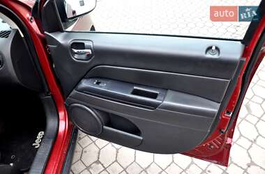 Внедорожник / Кроссовер Jeep Compass 2013 в 