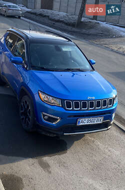 Внедорожник / Кроссовер Jeep Compass 2018 в 