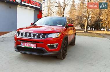 Позашляховик / Кросовер Jeep Compass 2018 в 