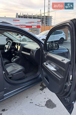 Внедорожник / Кроссовер Jeep Compass 2014 в 