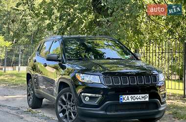 Внедорожник / Кроссовер Jeep Compass 2020 в Киеве