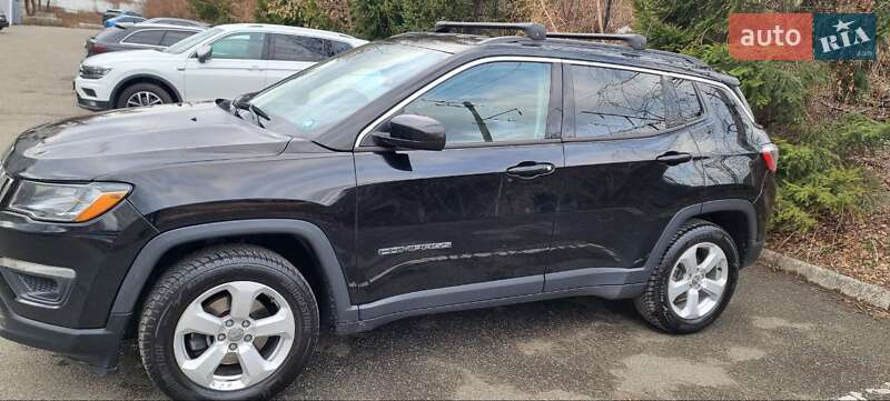 Внедорожник / Кроссовер Jeep Compass 2018 в Киеве