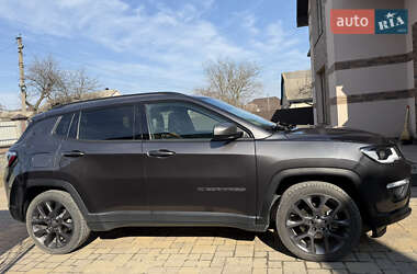Внедорожник / Кроссовер Jeep Compass 2021 в 