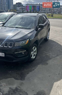 Внедорожник / Кроссовер Jeep Compass 2018 в 