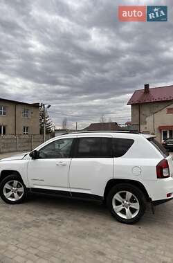 Позашляховик / Кросовер Jeep Compass 2016 в Чернівцях