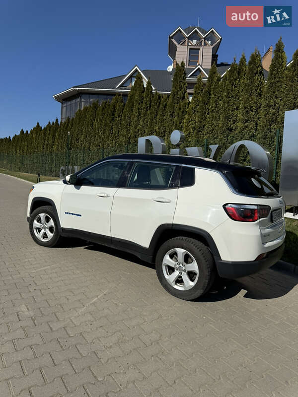 Внедорожник / Кроссовер Jeep Compass 2017 в Черновцах