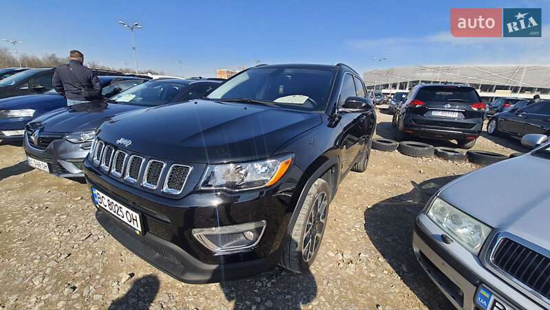 Позашляховик / Кросовер Jeep Compass 2017 в 