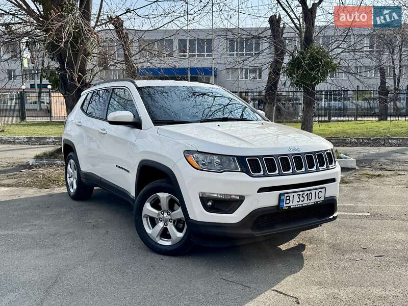Позашляховик / Кросовер Jeep Compass 2018 в 