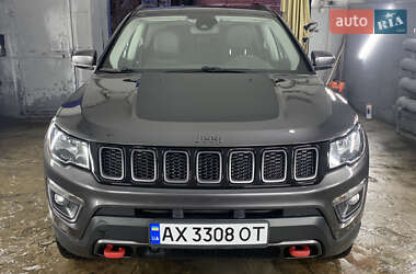 Позашляховик / Кросовер Jeep Compass 2020 в 