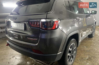 Позашляховик / Кросовер Jeep Compass 2020 в 