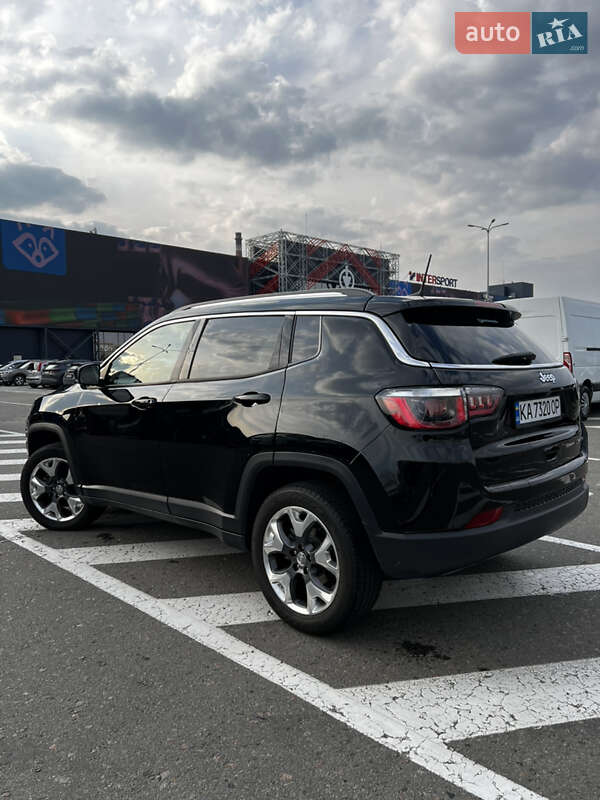 Внедорожник / Кроссовер Jeep Compass 2019 в Киеве