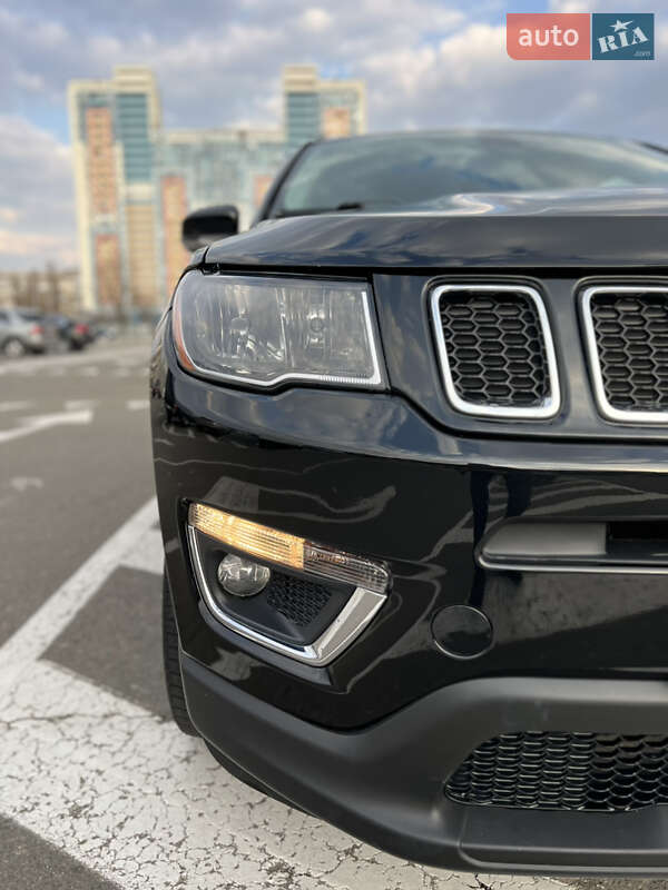 Внедорожник / Кроссовер Jeep Compass 2019 в Киеве