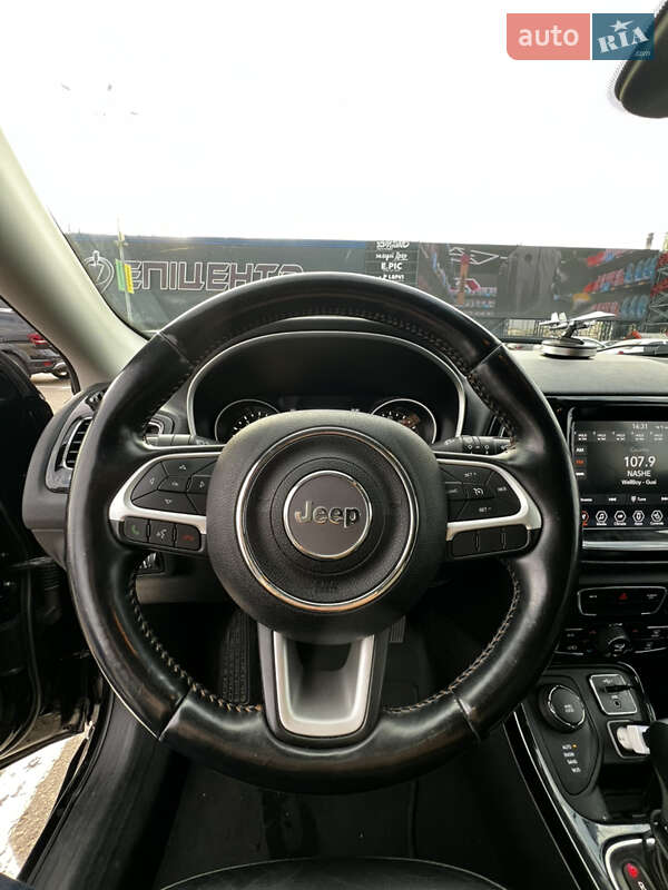 Внедорожник / Кроссовер Jeep Compass 2019 в Киеве